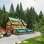 Hotel Diana